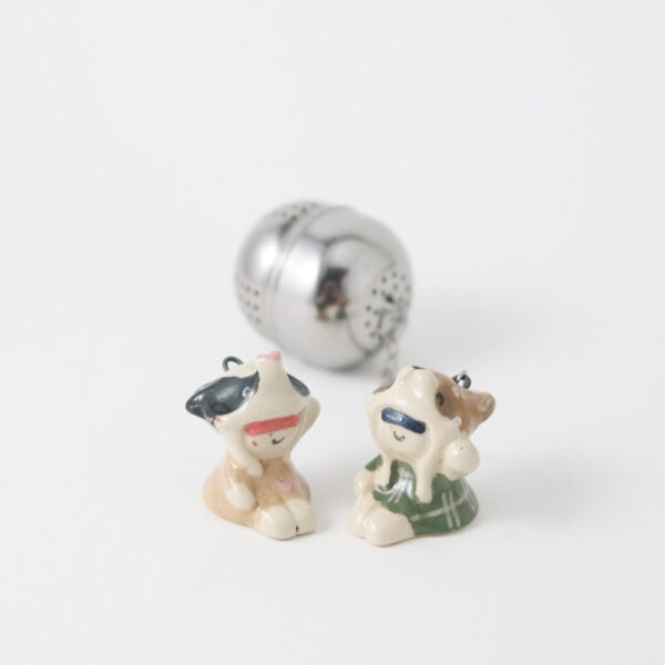 Racoon & Red Panda Girl Liontin Tea Strainer - Image 2